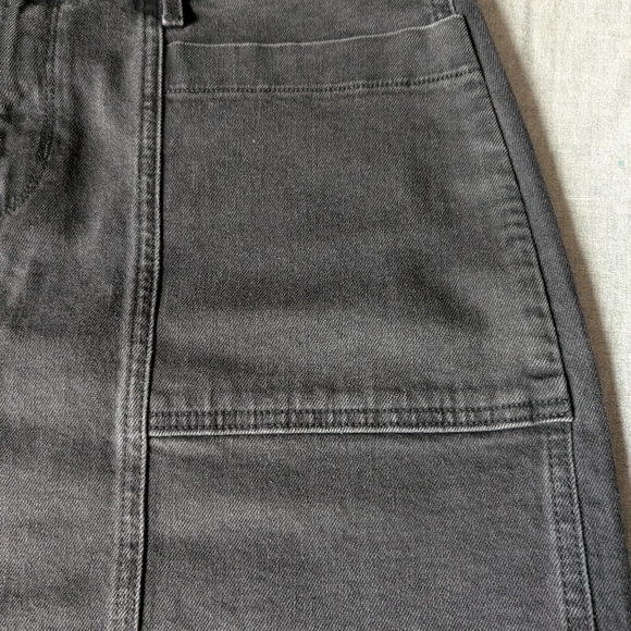 Old Navy dark gray denim skirt sz 14 - Picture 2 of 7